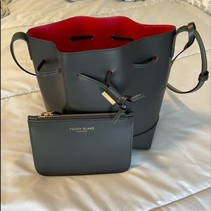 Teddy Blake bucket bag 12”